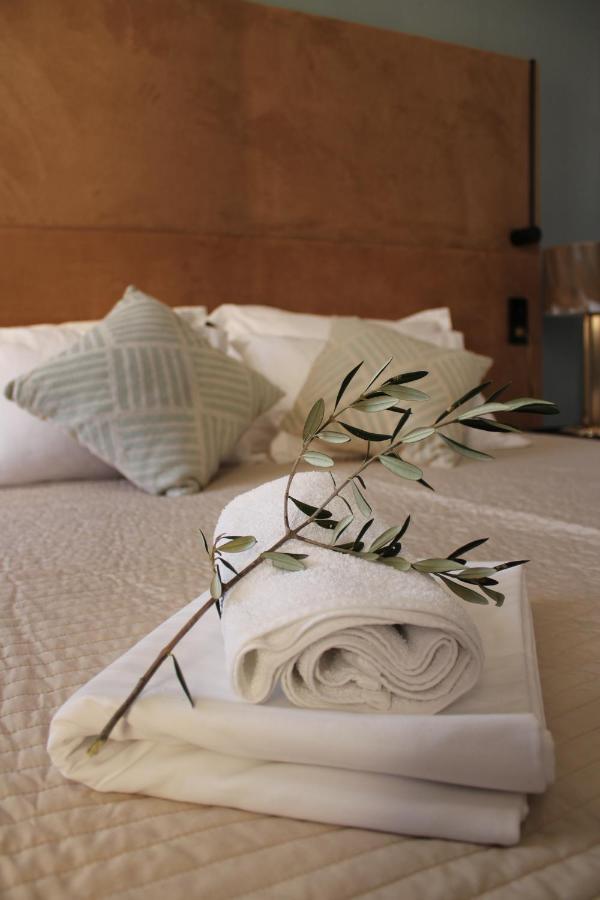 Olife Guesthouse Milna  Extérieur photo